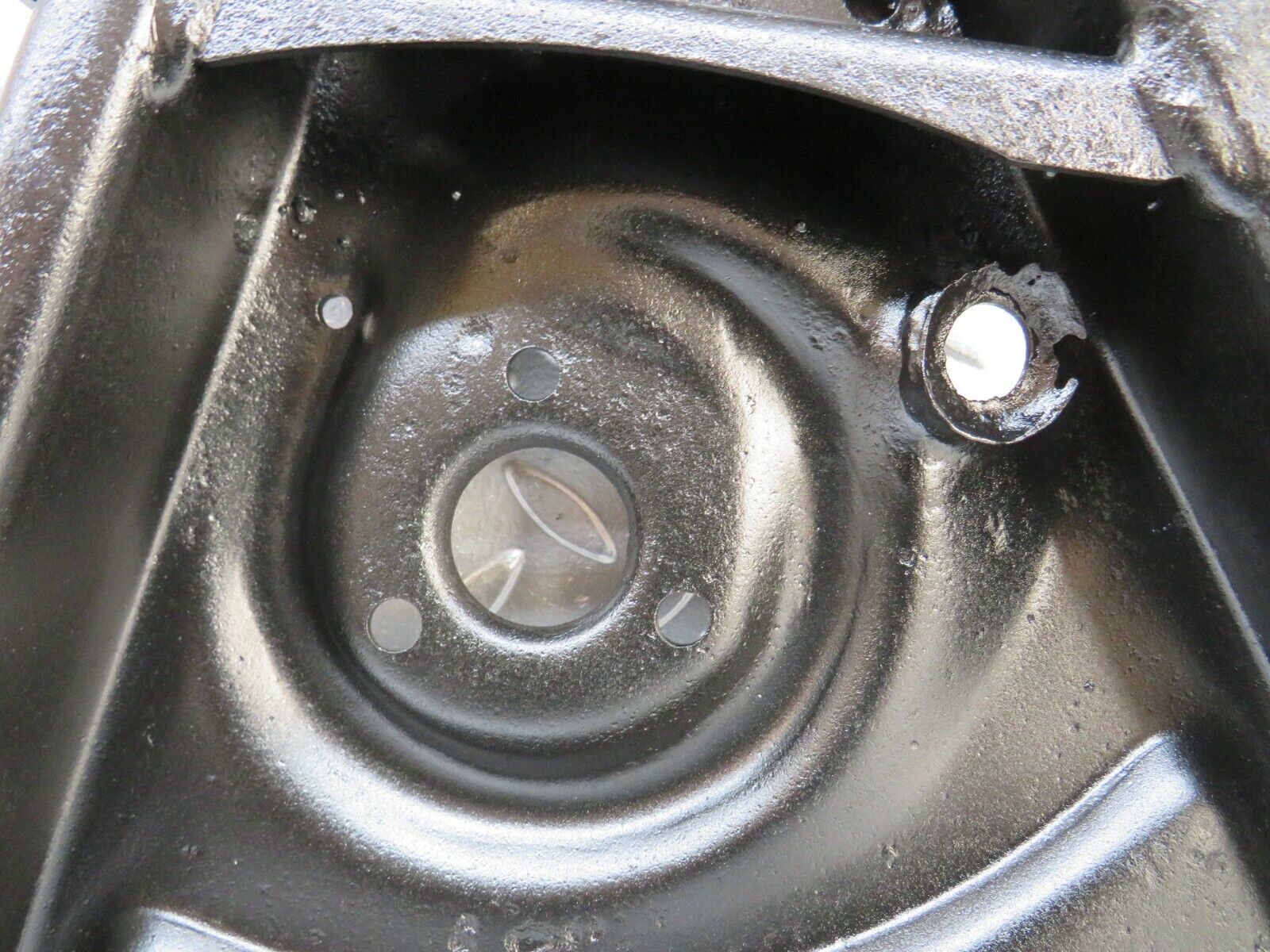 23843 Mercedes-Benz C107 450SLC Coupe Front Left Lower Control Arm