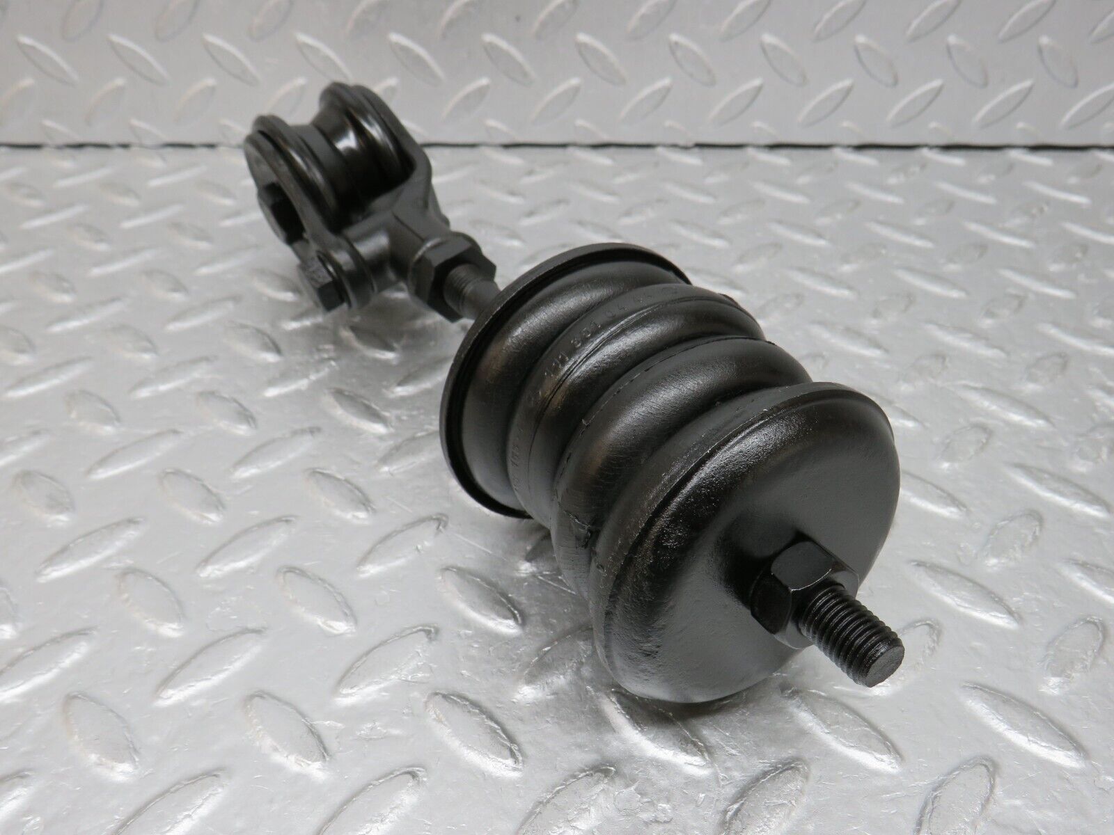 37471 Mercedes-Benz W109 300SEL Strut Rear Axle Mount 1113510444 1113510240