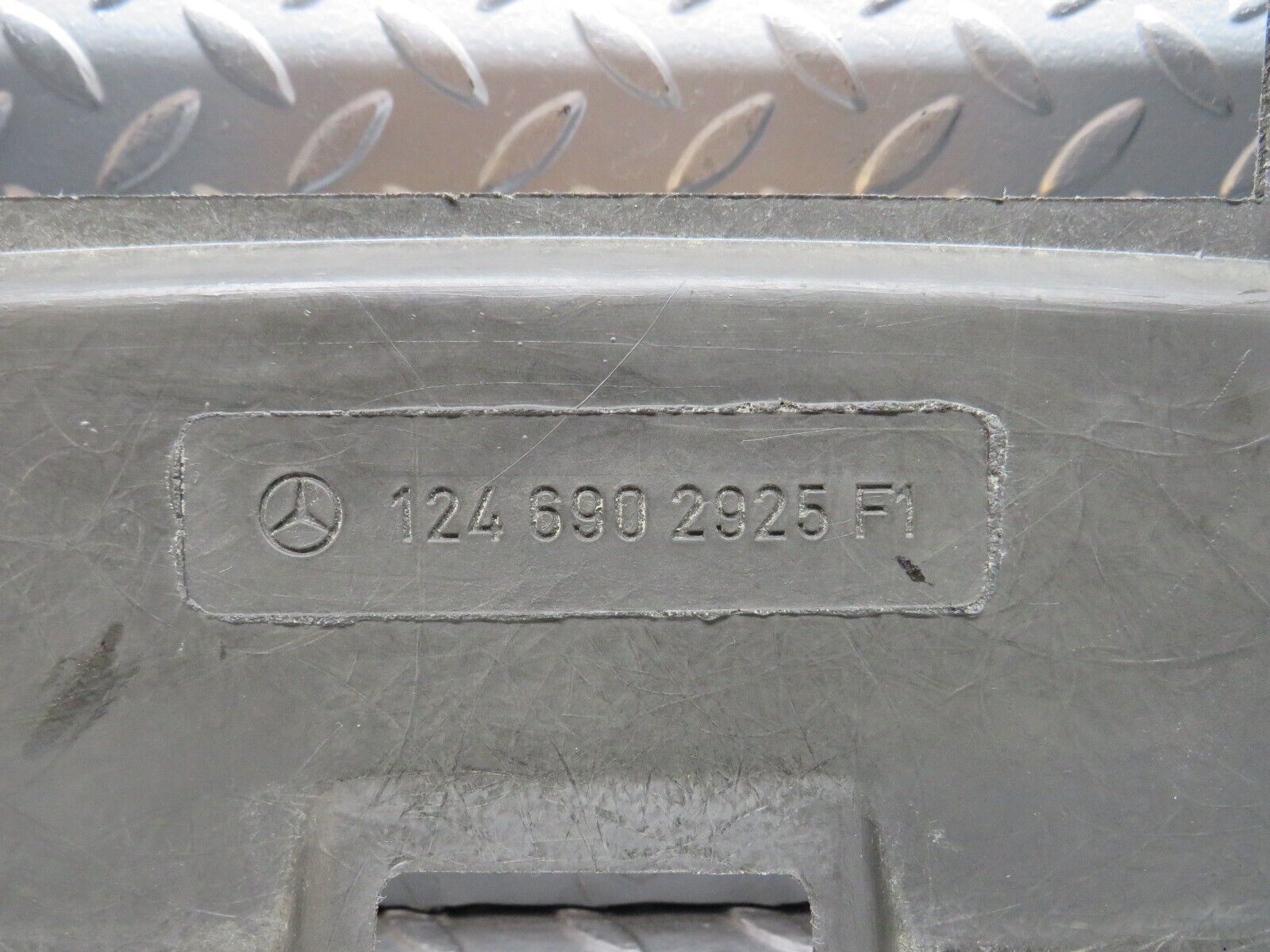 31279 Mercedes-Benz S124 220TE Headlining Roof Panel Grey 1246902925