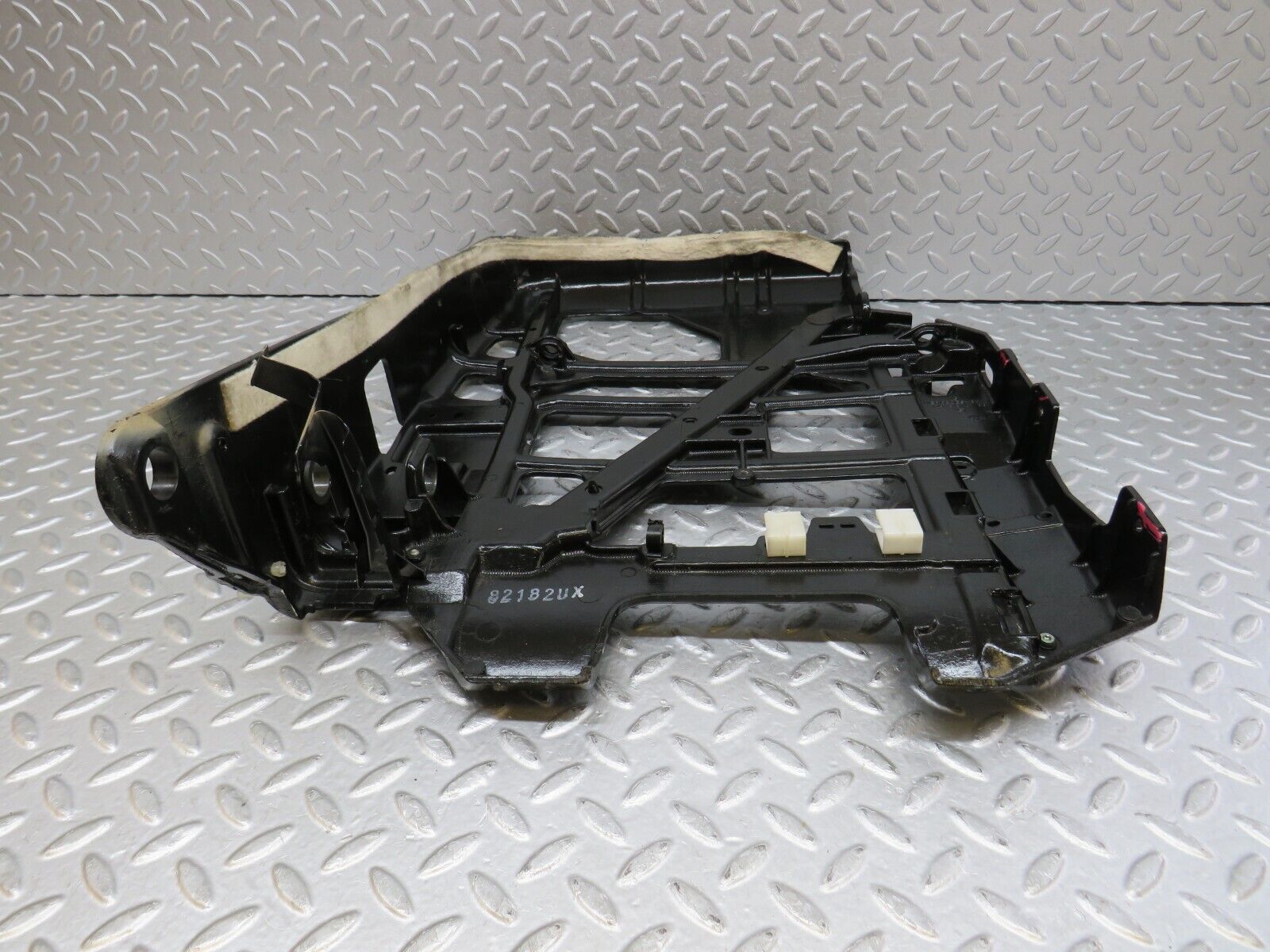 36832 Mercedes-Benz R129 300SL-24 Front Left Seat Backrest 1299130138