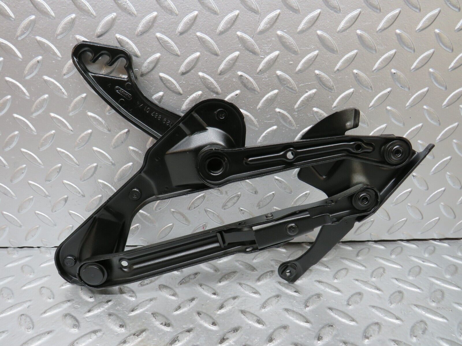 27741 Mercedes-Benz S124 300TE Wagon Bonnet Hinge Light Side 1298870174