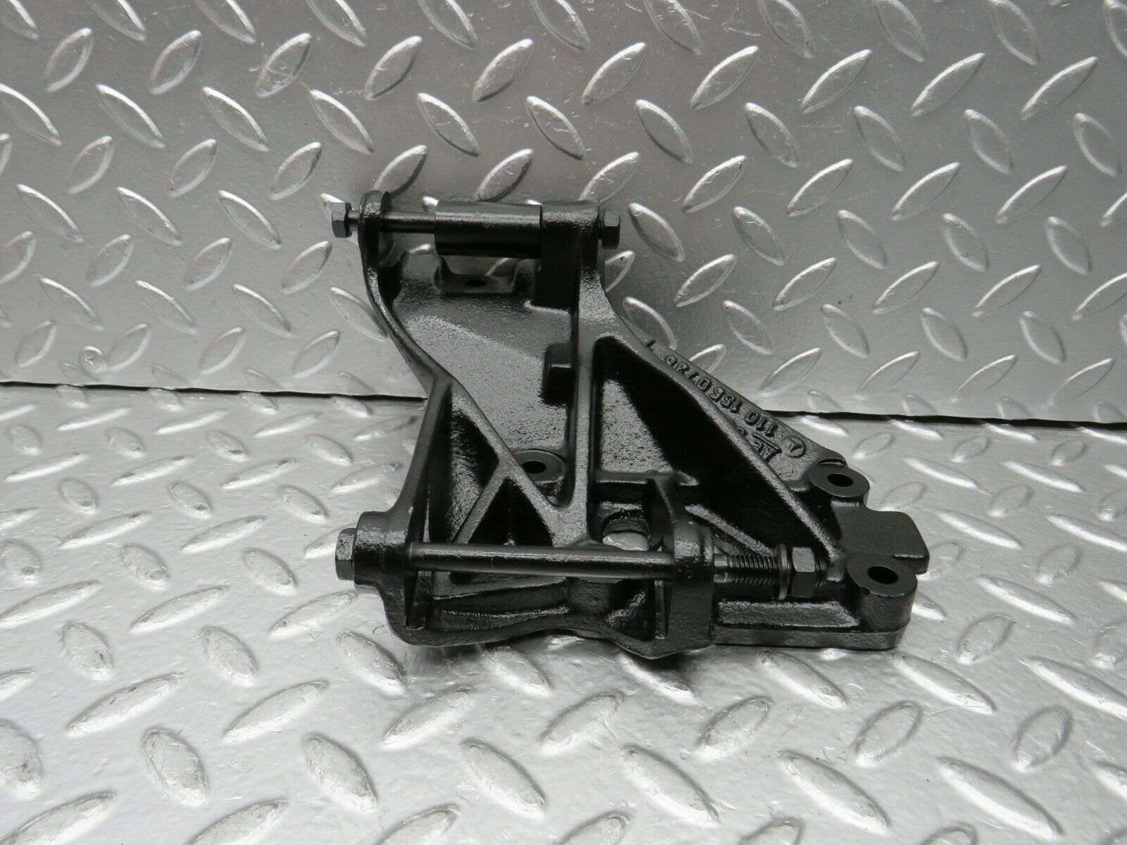 24087 Mercedes-Benz W123 280E Alternator Generator Bracket 1101550735