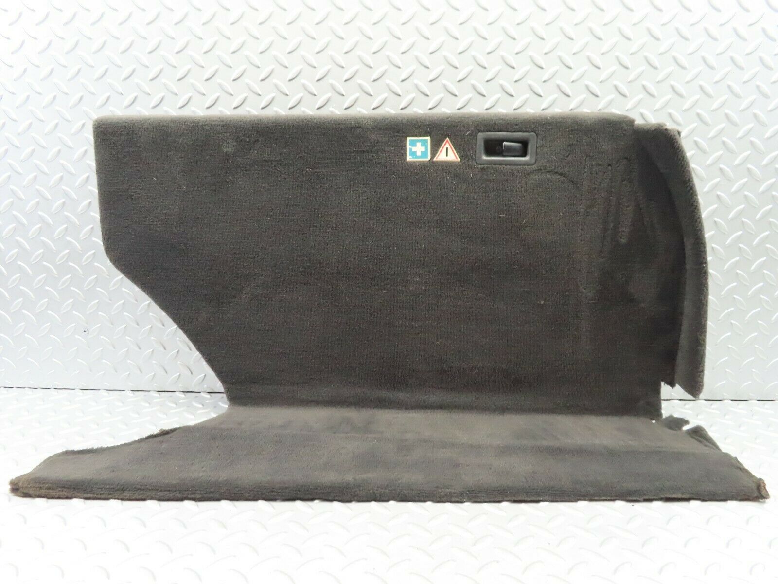 6664 Mercedes-Benz S124 E220 Wagon Rear Right Boot Cover Panel
