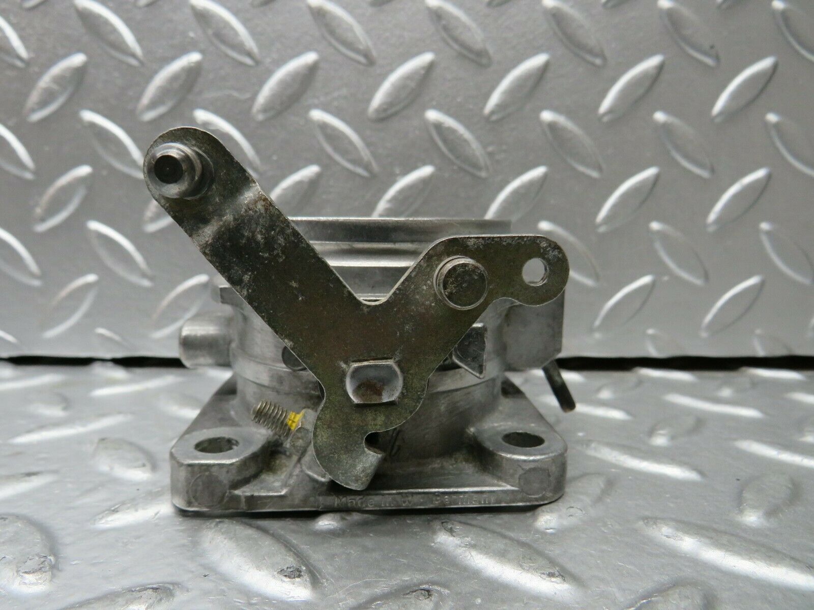 23078 Mercedes-Benz C123 230CE Coupe Throttle Body Valve