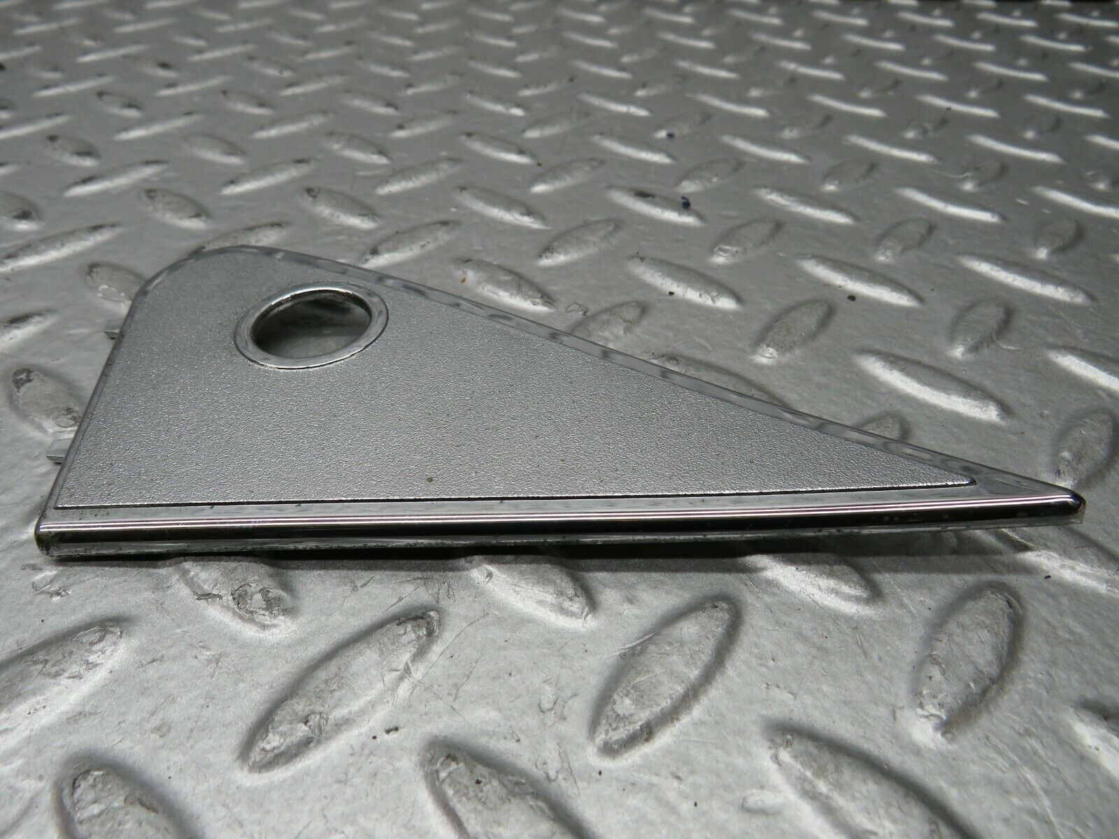 22084 Mercedes-Benz S123 280TE Wagon Mirror Triangle Cover Right 1237250811