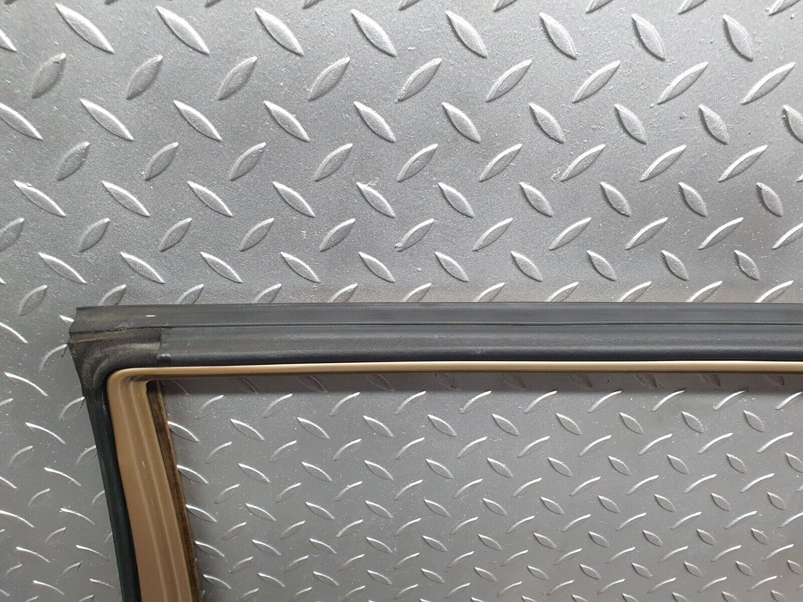 41369 Mercedes-Benz W124 200E Rear Right Door