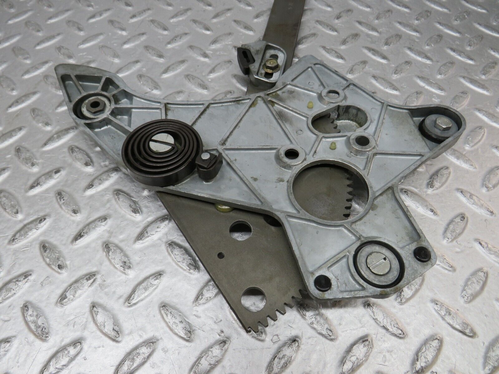 37413 Mercedes-Benz W109 300SEL Rear Left Power Window Regulator