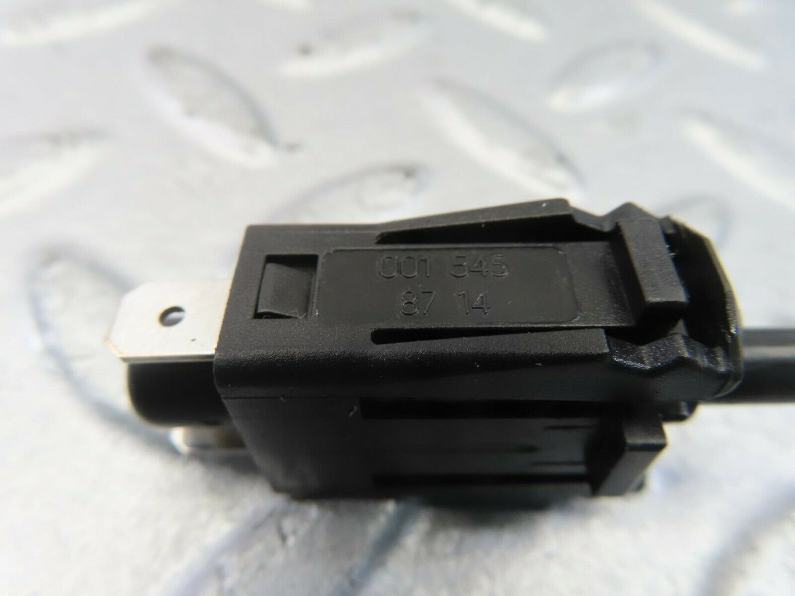 10399 Mercedes-Benz W201 190E Door Contact Switch 0015458714