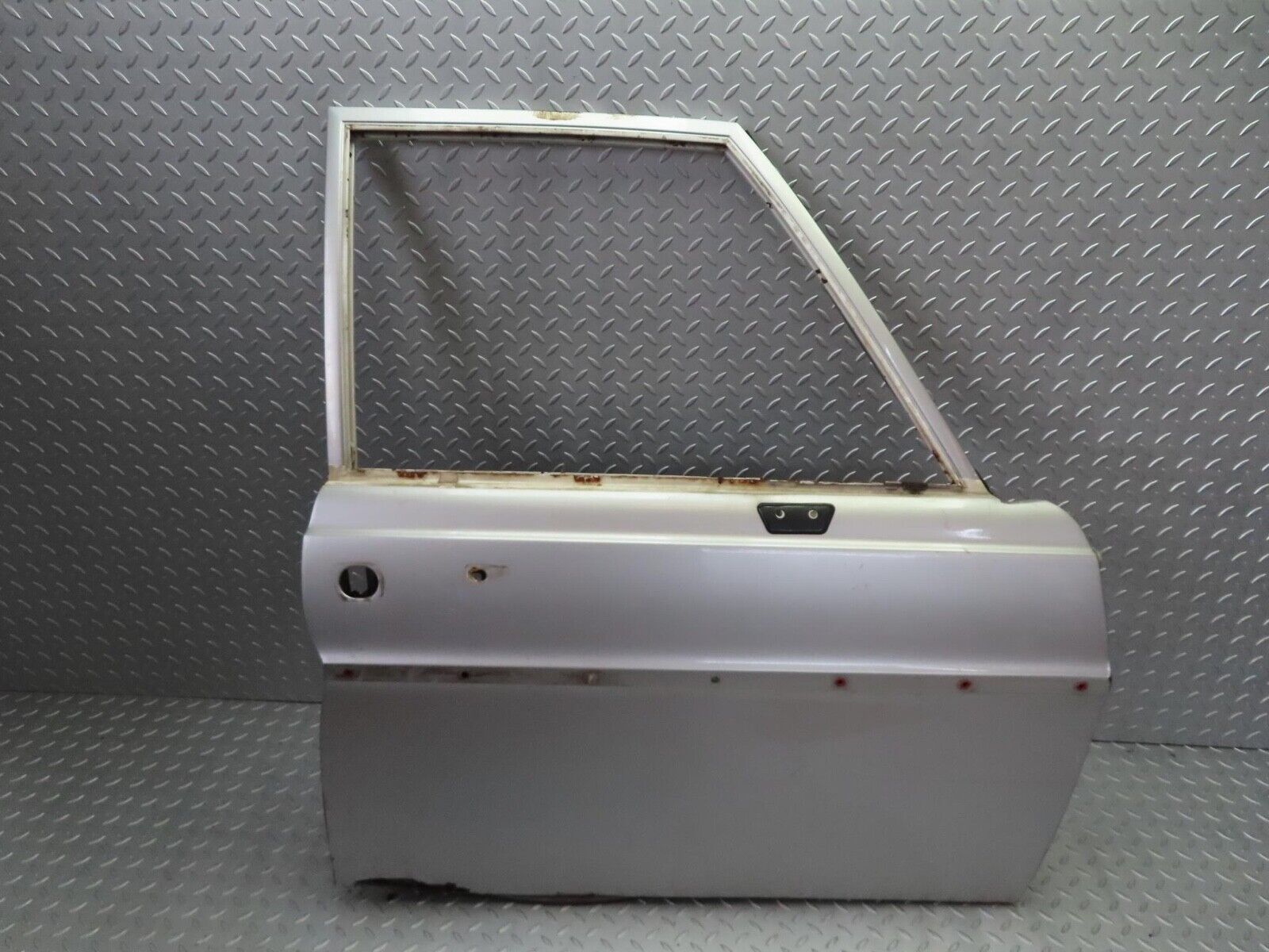 12550 Mercedes-Benz W108 280SE 3.5 Front Right Door