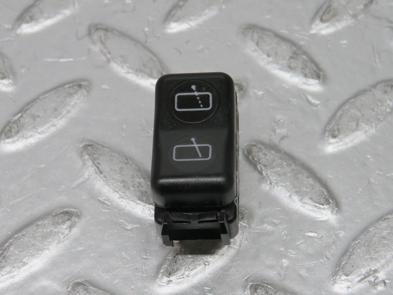 32464 Mercedes-Benz S124 300TE Wagon Windscreen Wiper Switch 1248210151