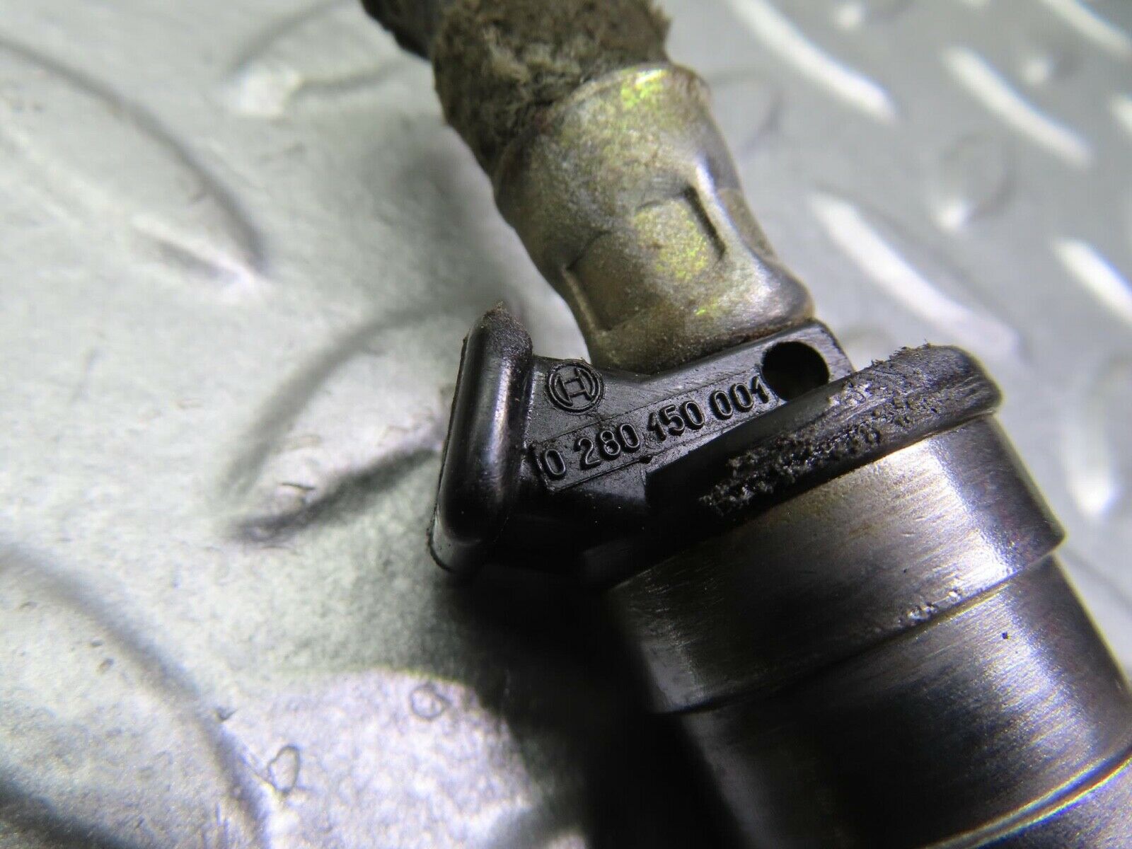 13338 Mercedes-Benz W116 350SE Fuel Injector Bosch 0280150001