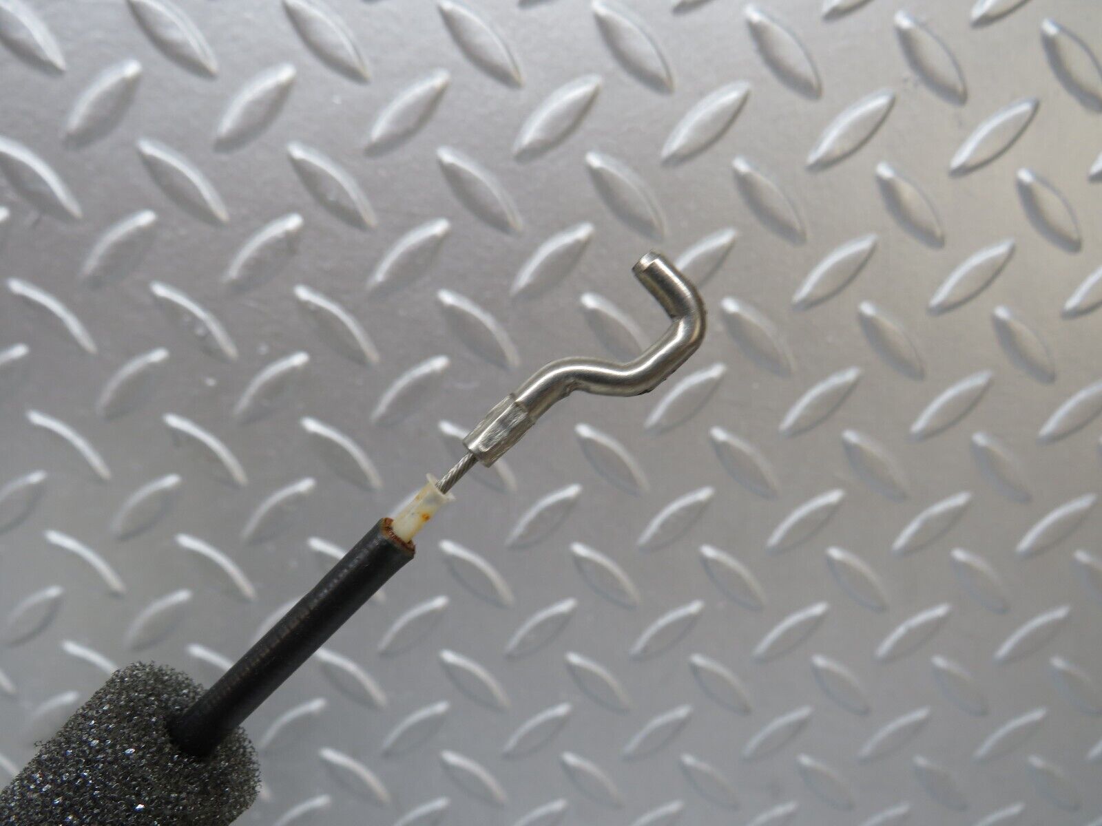 35234 Mercedes-Benz W221 Front Left Door Lock Mechanism 2217202735