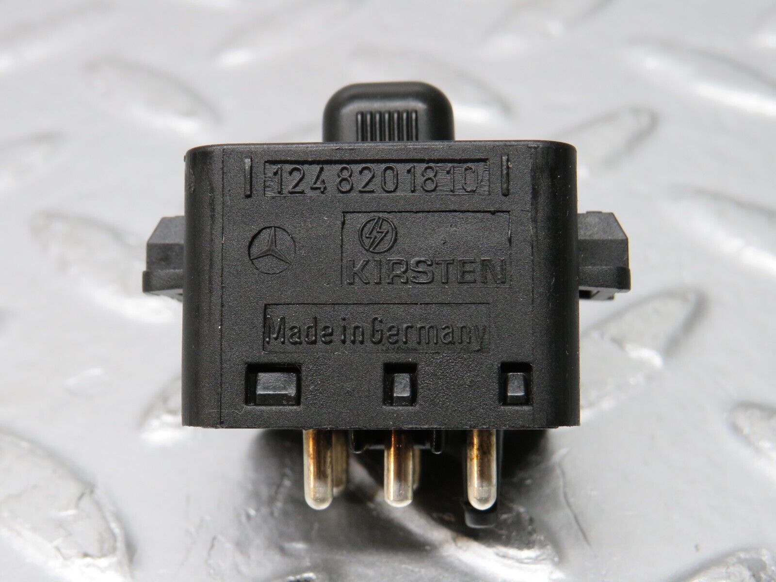 31624 Mercedes-Benz W201 190LE 1.8L Electric Mirror Adjust Switch 1248201810