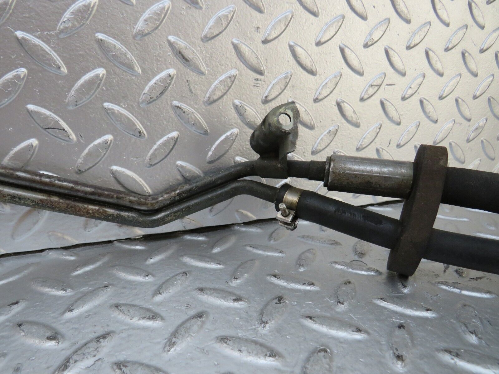 26660 Mercedes-Benz C124 220CE Coupe Power Steering Hose Pipe 1244604324