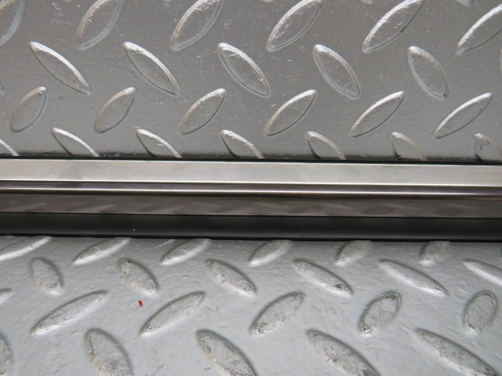 24888 Mercedes-Benz W140 SEL320 LWB Rear Left Door Moulding Trim