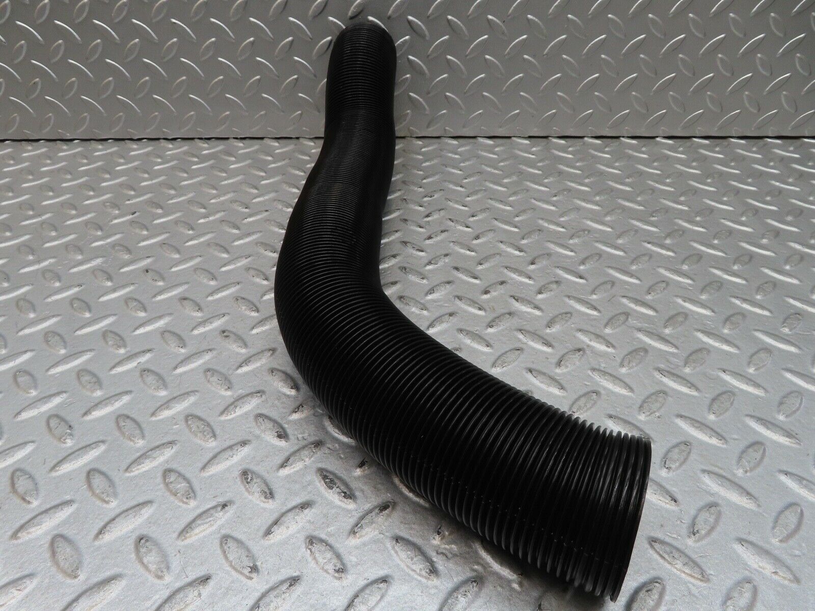 16832 Mercedes-Benz C123 280CE Coupe Dash Air Vent Pipe