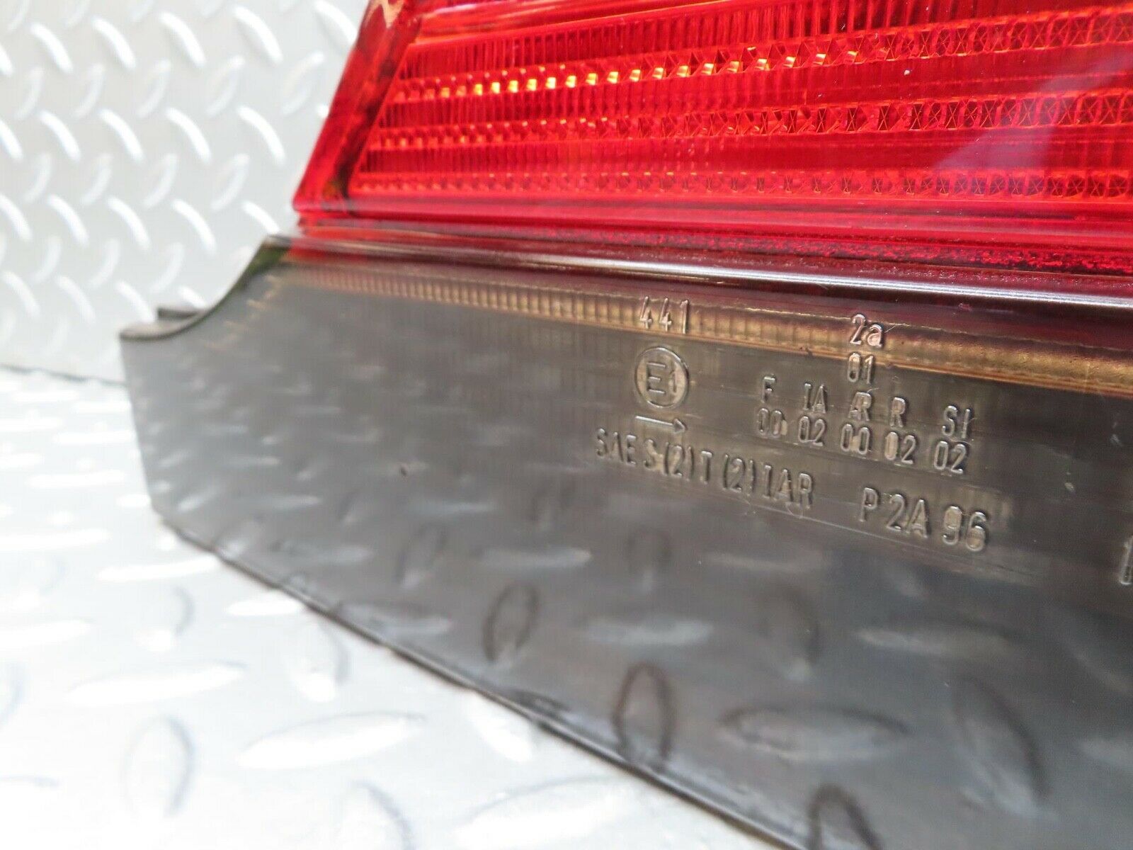 14913 Mercedes-Benz W140 S320 Tail Light Right Side