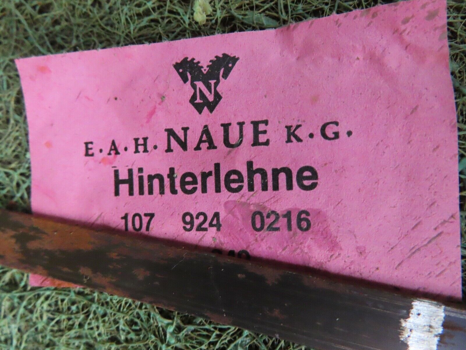 16769 Mercedes-Benz C107 380SLC Rear Seat Brown 1079240216