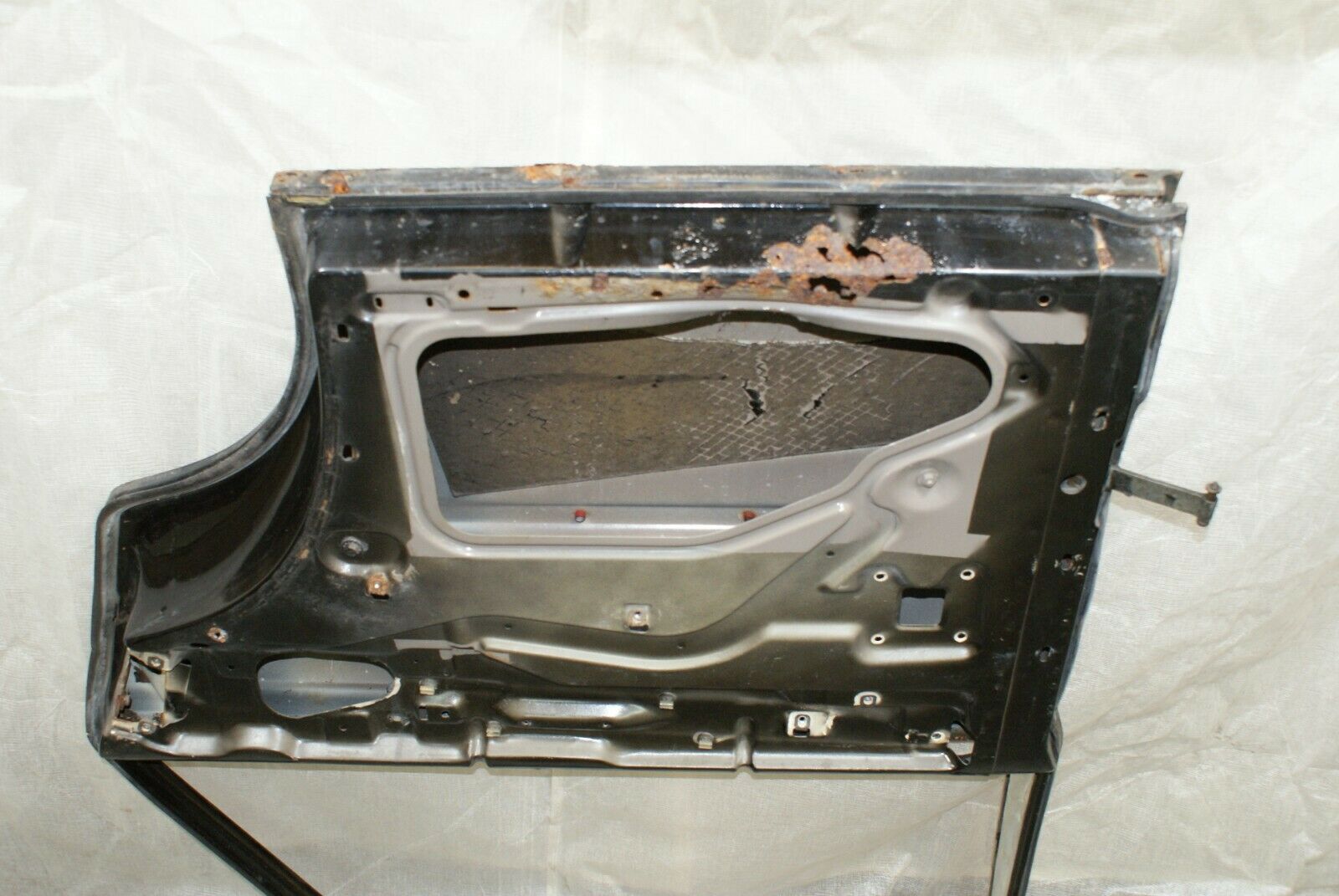 3240 Mercedes-Benz W115 220D Rear Right Door
