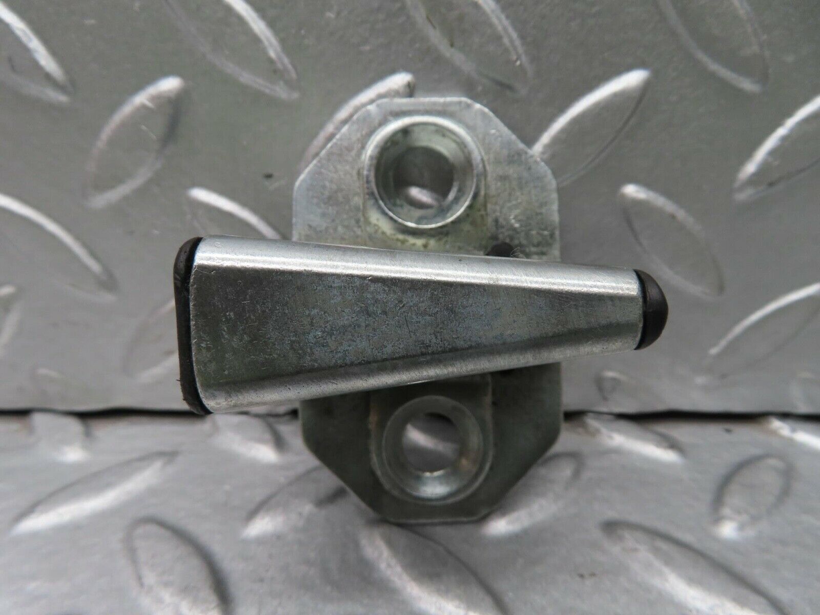 14881 Mercedes-Benz W140 S320 Door Lock Latch Right Side