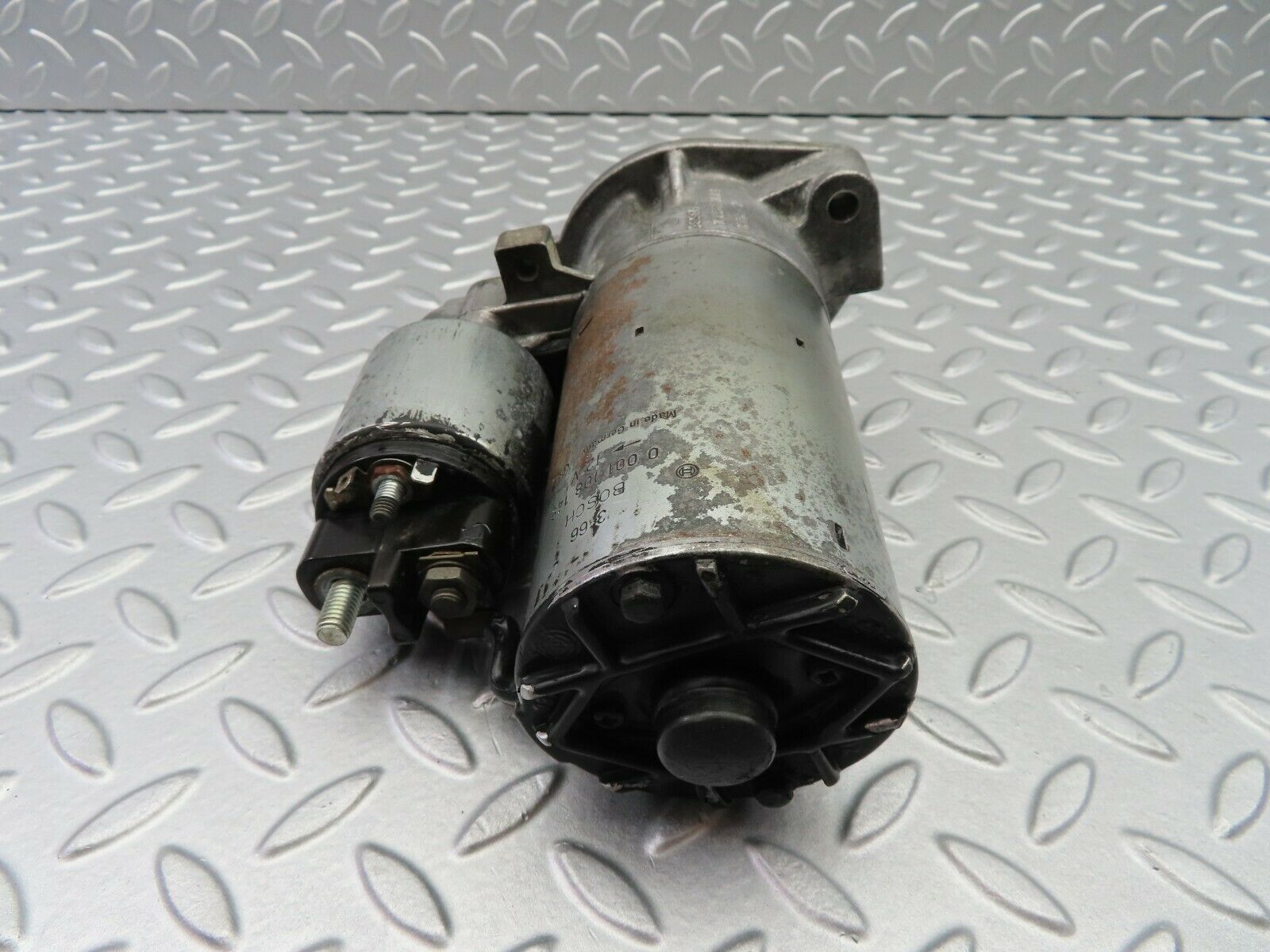 6809 Mercedes-Benz S124 E220 Wagon Starter Motor Bosch 1005821681