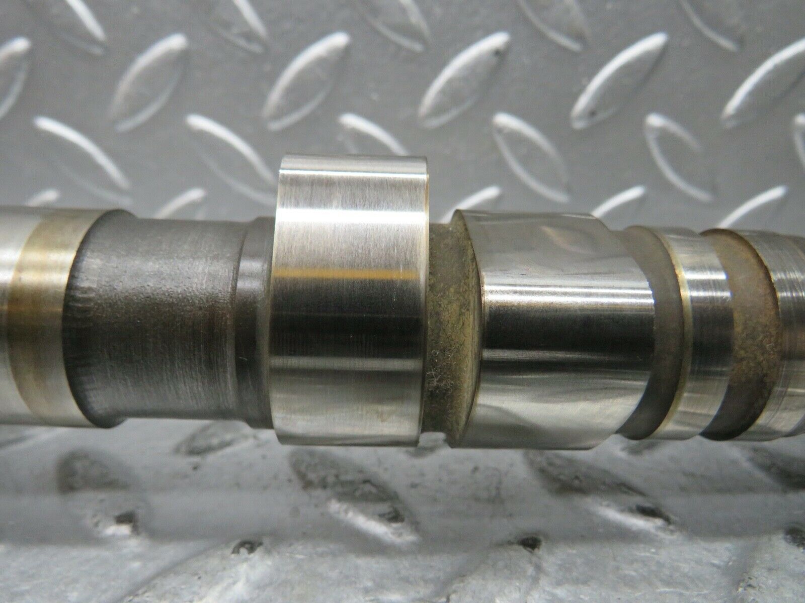 21754 Mercedes-Benz W126 300SE Camshaft