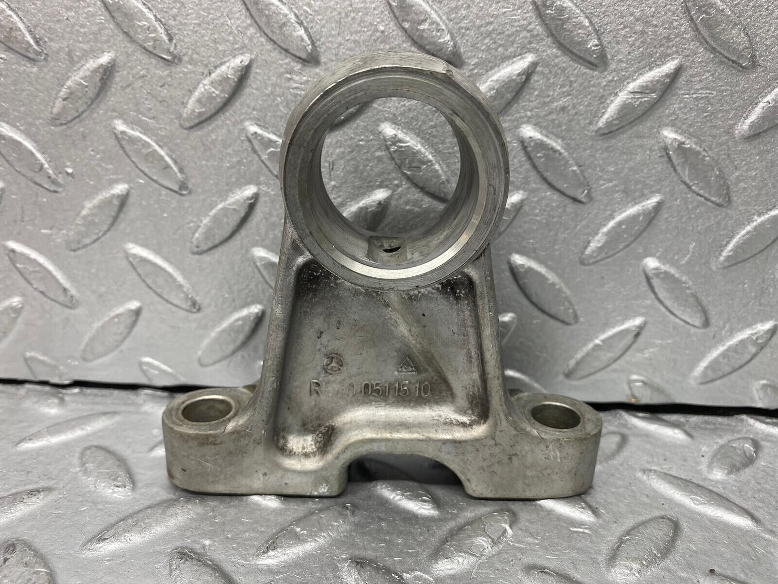 1711 Mercedes-Benz W105 219 PONTON Camshaft Tower Bearing 1800511510