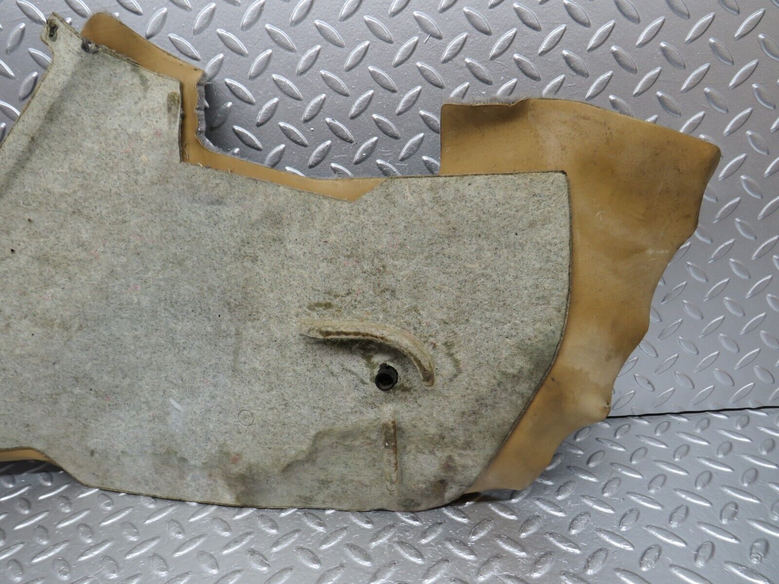 31340 Mercedes-Benz S124 220TE Wagon Centre Console Carpet Left Side Grey