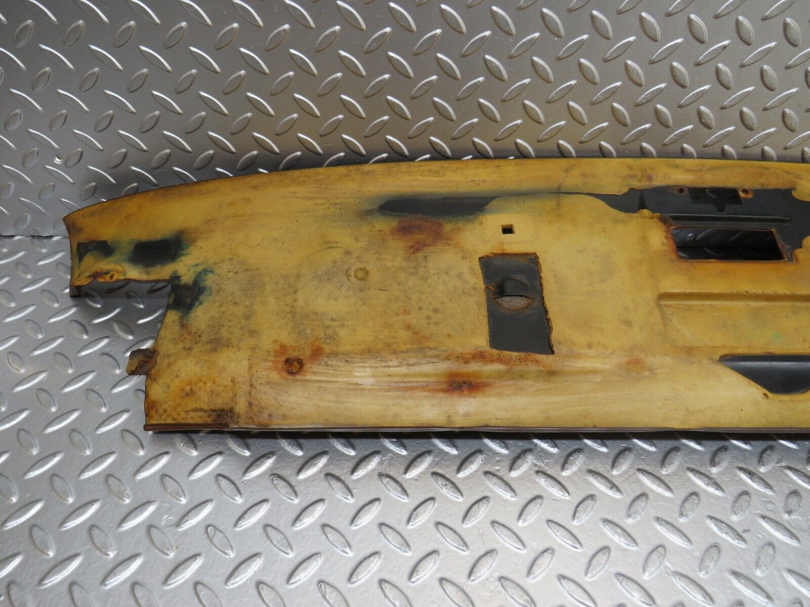 26153 Mercedes-Benz W116 450SE Headlining Roof Panel Front Brown