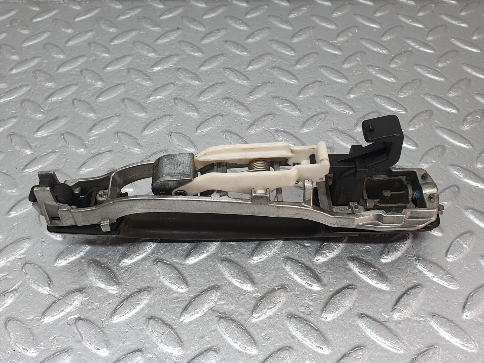 41493 Mercedes-Benz W124 200E Rear Right Door Exterior Handle