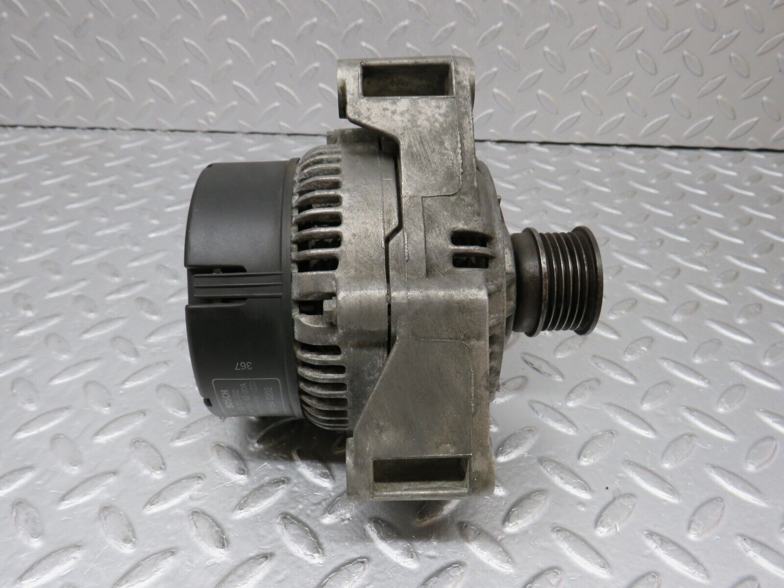 38075 Mercedes-Benz A124 320E Alternator Generator 0091540202 0123335002