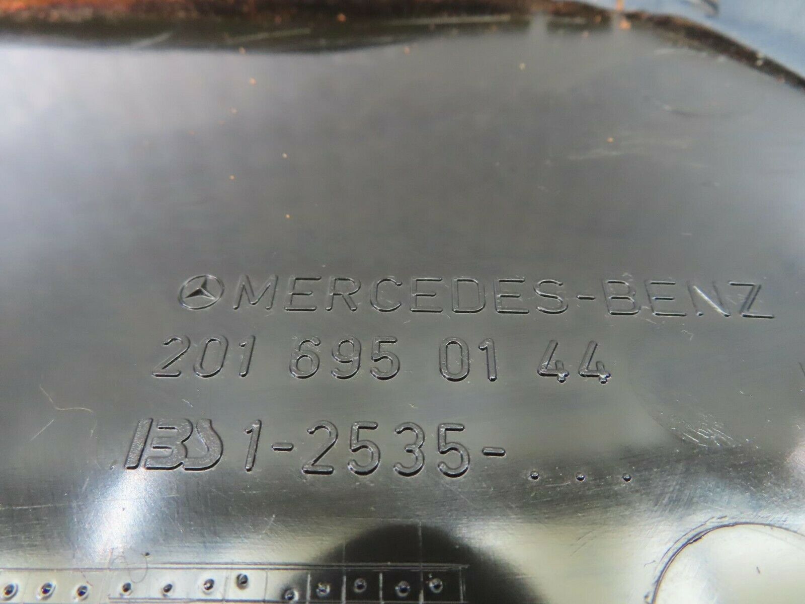 10322 Mercedes-Benz W201 190E C Pillar Cover Trim Left 2016950144