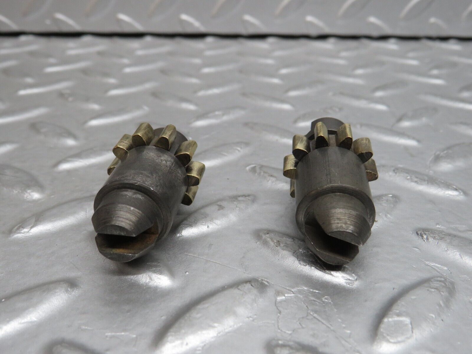 37677 Mercedes-Benz W109 300SEL Rear Brake Regulator