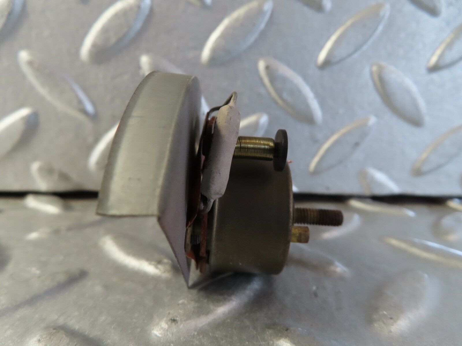 10644 Mercedes-Benz W115 Fuel Gauge