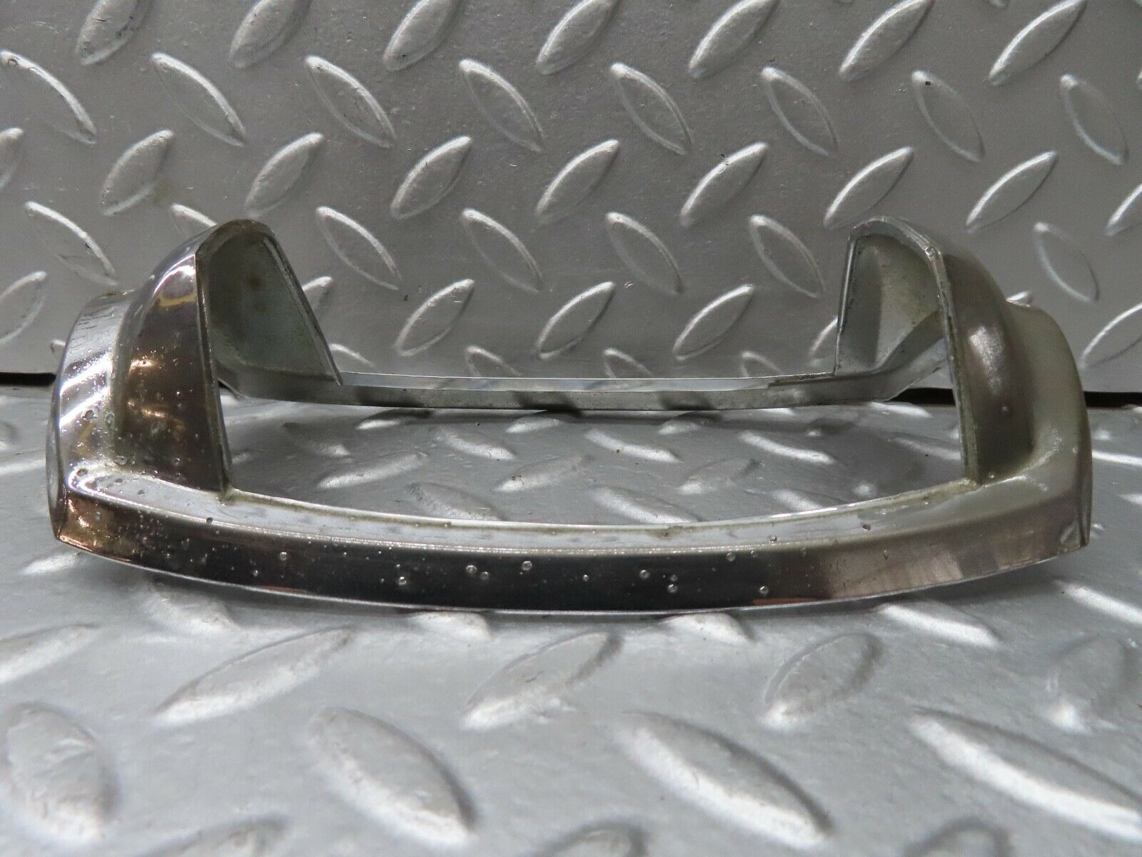 18666 Mercedes-Benz W120 W121 Ponton Tail Light Chrome Frame