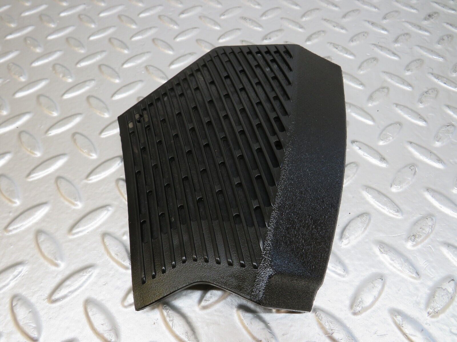 25408 Mercedes-Benz W123 200 Front Right Speaker Cover 1236802807