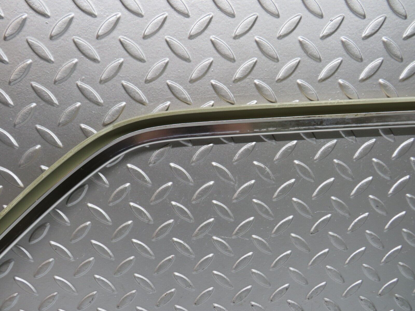 28464 Mercedes-Benz S123 240D Wagon Rear Right Exterior Frame Trim