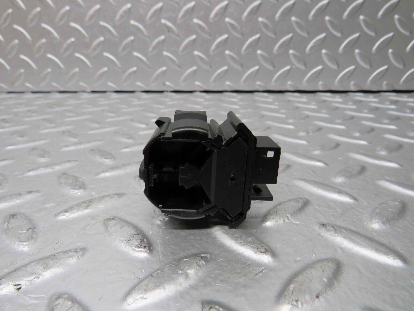 30336 Mercedes-Benz W124 230E Kick Down Switch 0025452214