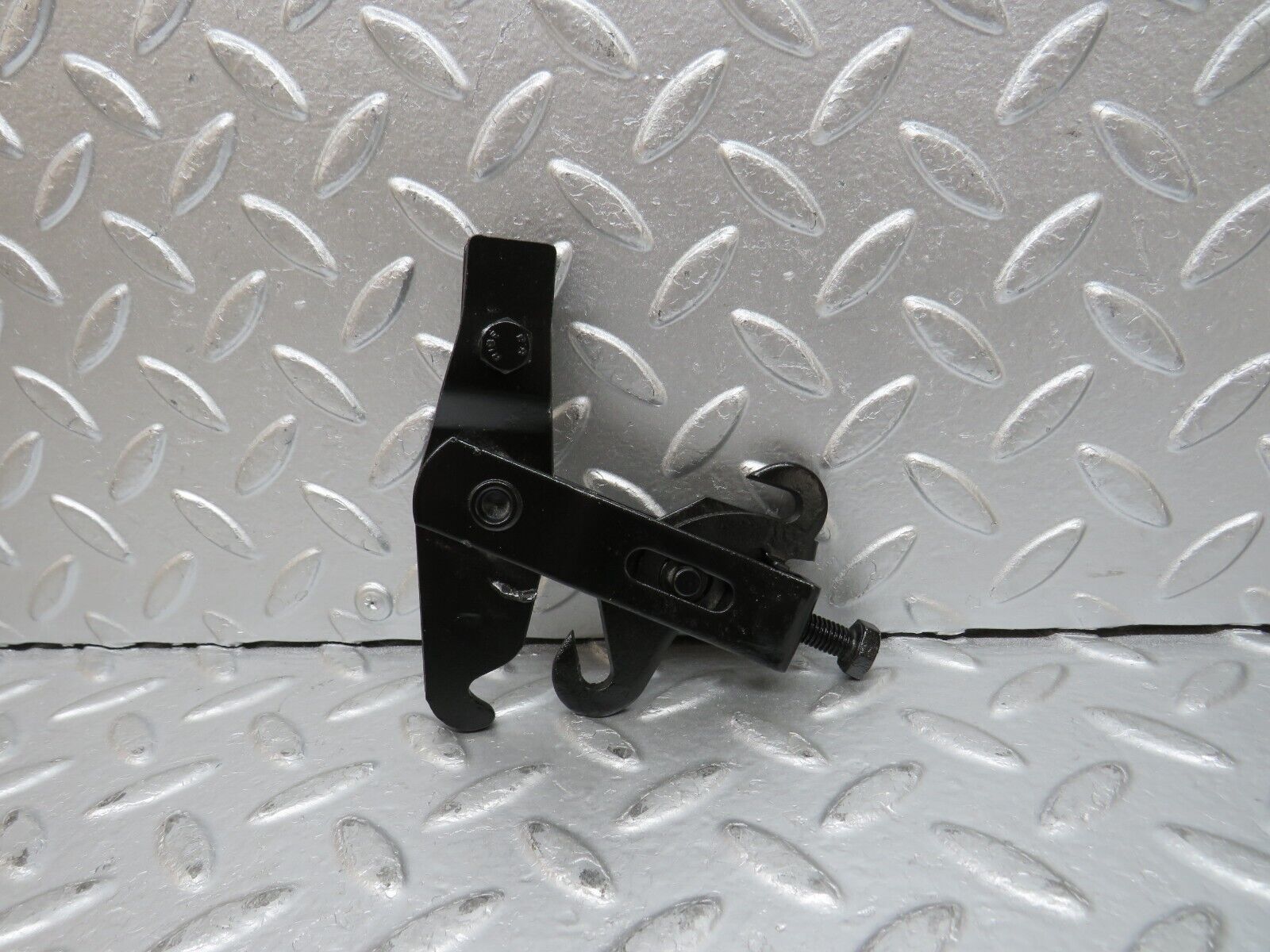 31783 Mercedes-Benz W201 190LE 1.8L Handbrake Adjusting Handbrake Regulator