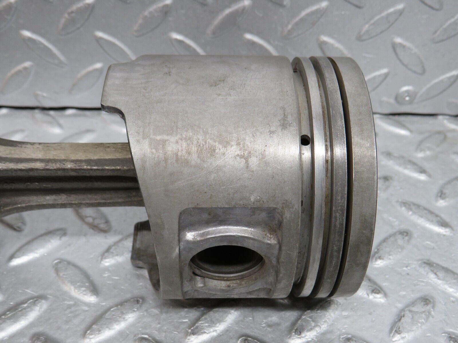 37627 Mercedes-Benz W109 300SEL Piston With Connecting Rod 91.5 mm