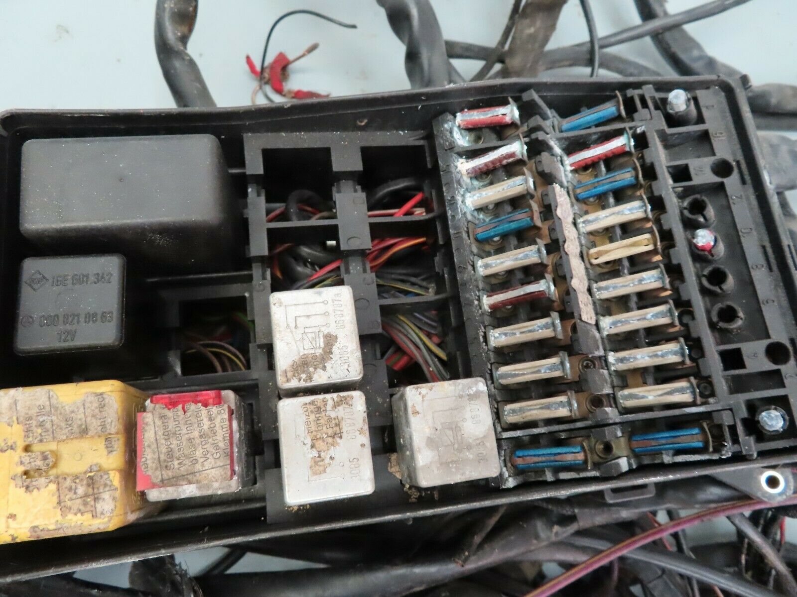 6315 Mercedes-Benz W126 380SE Engine Chassis Body Wire Wiring Harness