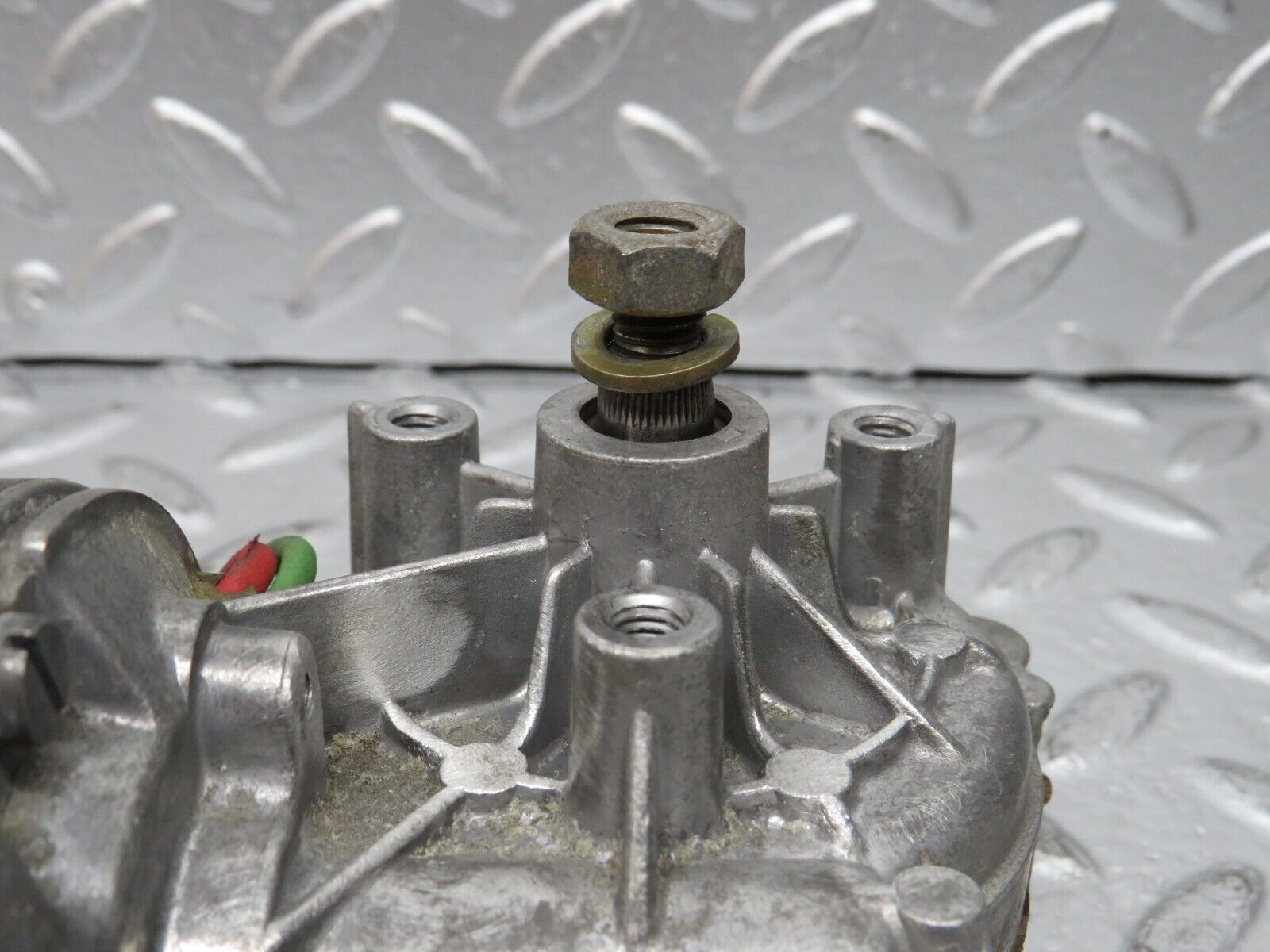 29889 Mercedes-Benz W123 230E Wiper Motor Bosch 0390341077