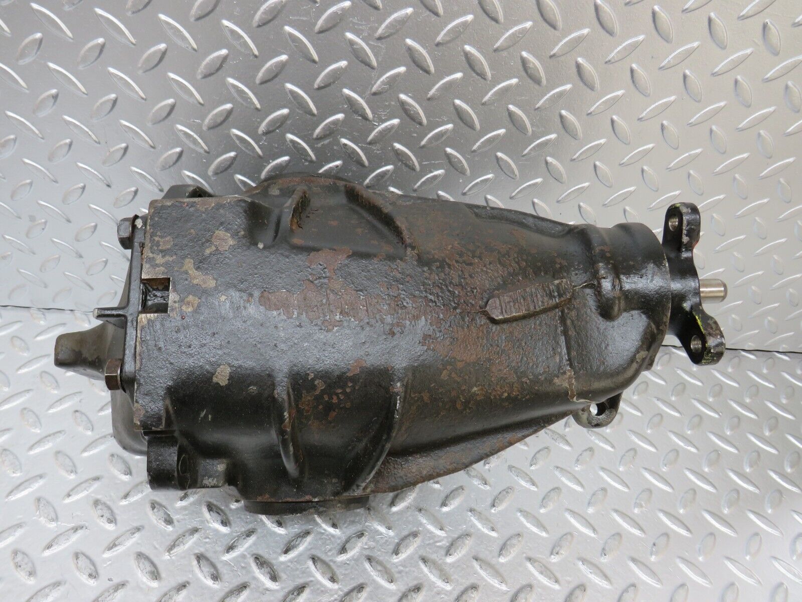 27466 Mercedes-Benz W123 280E Rear Differential Ratio 3.58 1233511301