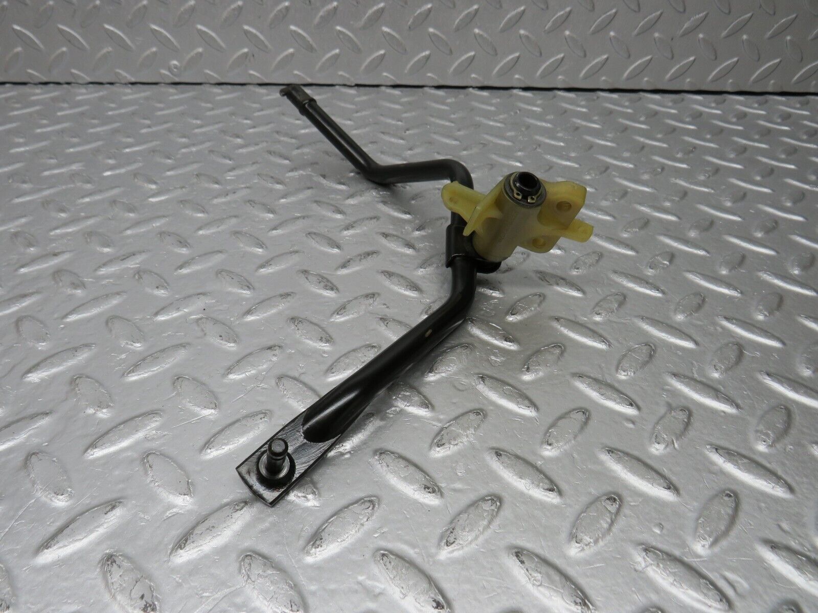 38934 Mercedes-Benz W201 190E 2.6L Accelerator Pedal Linkage 2013010218