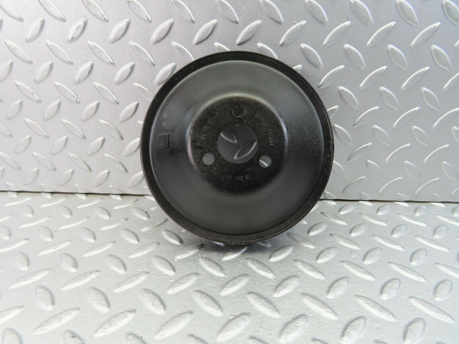 10576 Mercedes-Benz W201 190E Power Steering Pump Pulley 2014600479