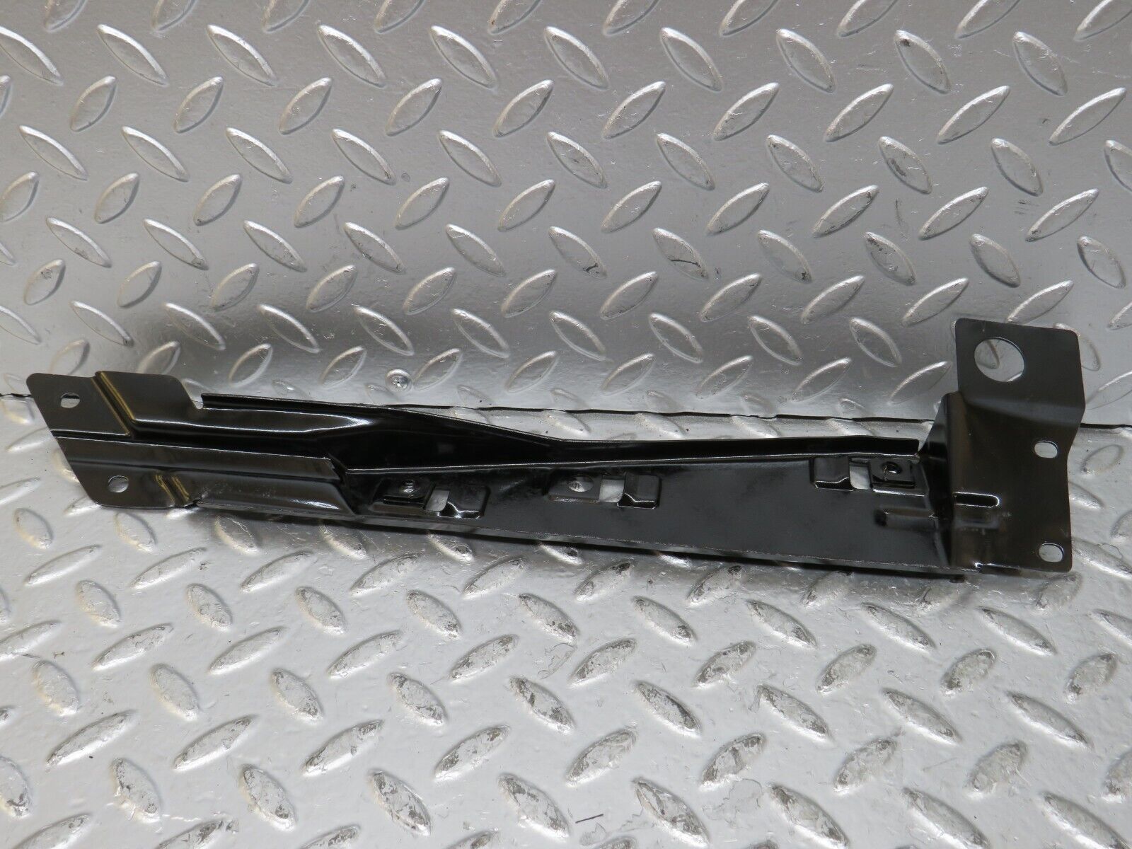 26506 Mercedes-Benz C124 220CE Coupe Rear Window Channel Support Right Side