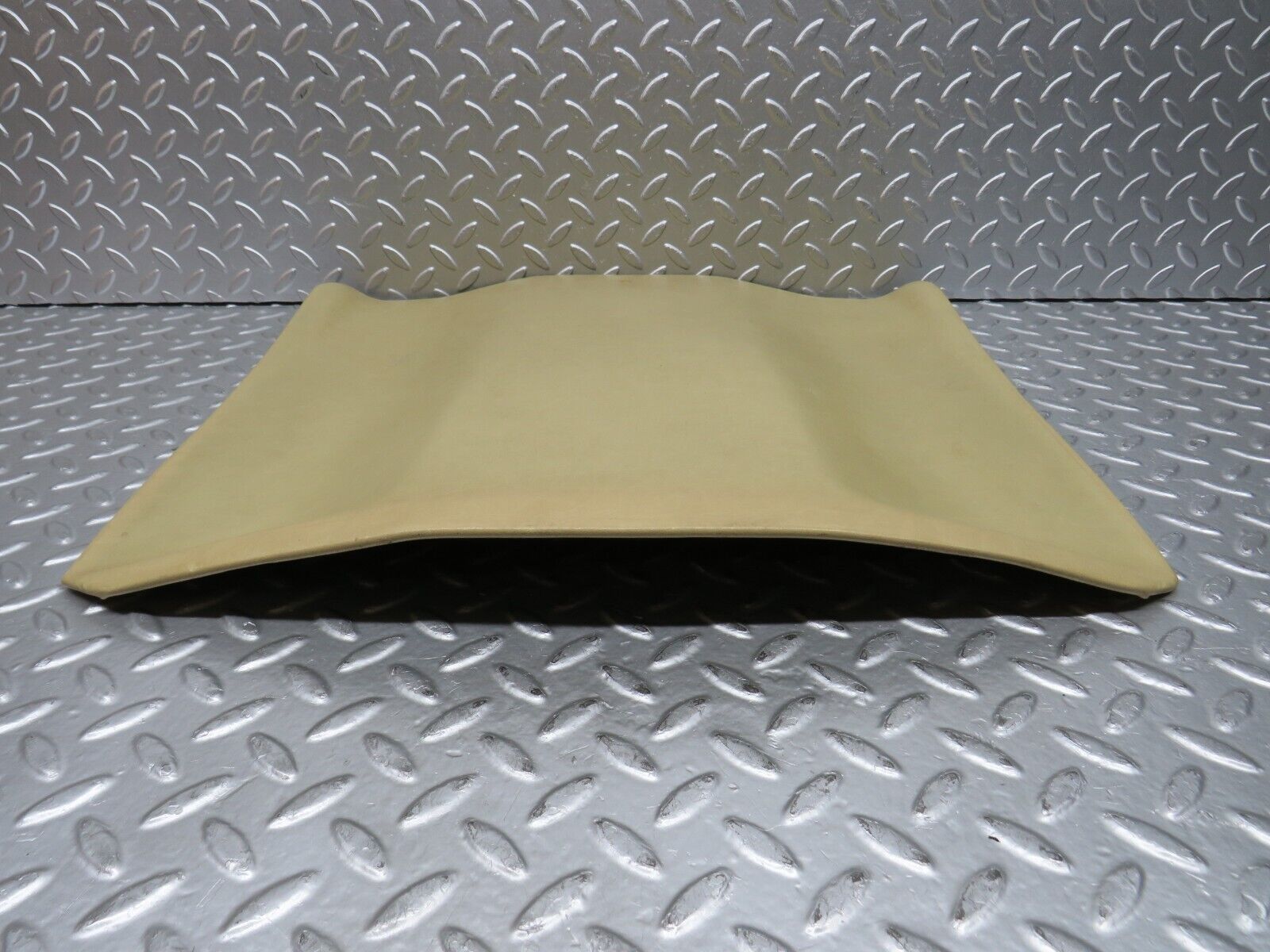 29792 Mercedes-Benz W123 230E Front Seat Rear Cover Beige