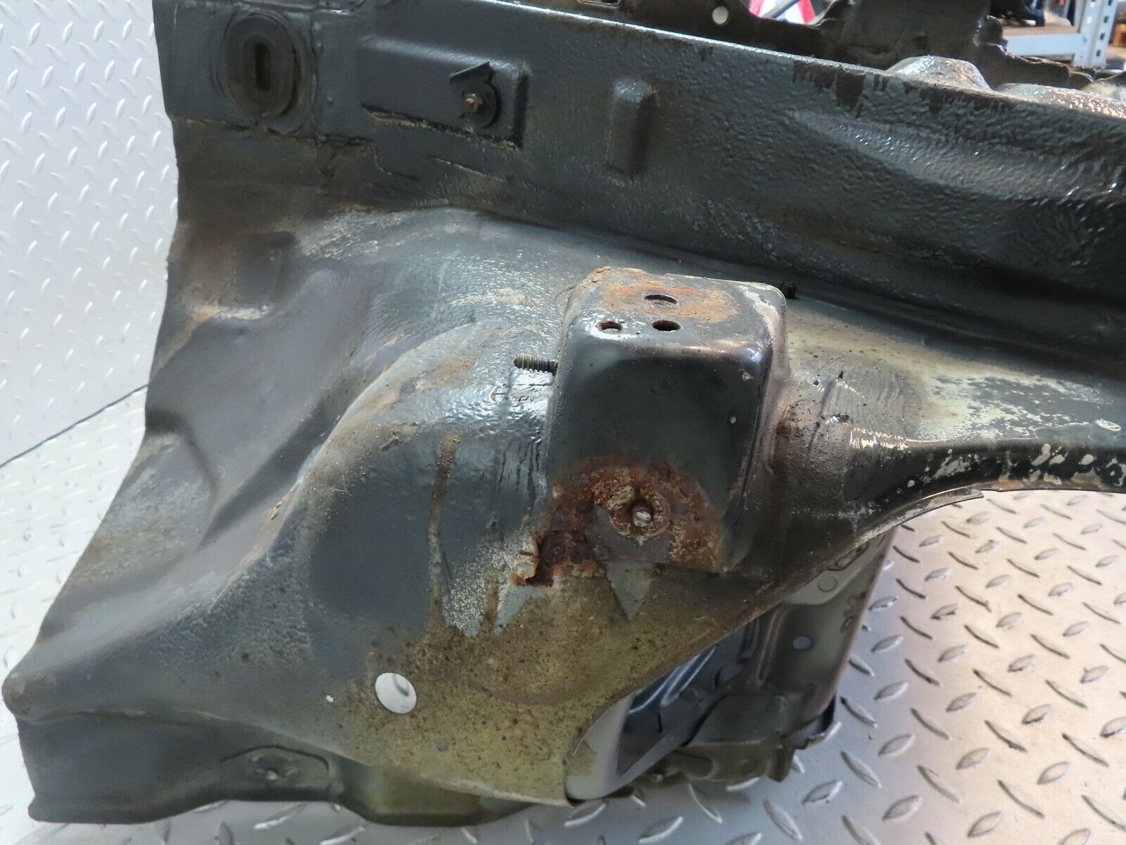 17413 Mercedes-Benz R129 300SL Coupe Front Panel