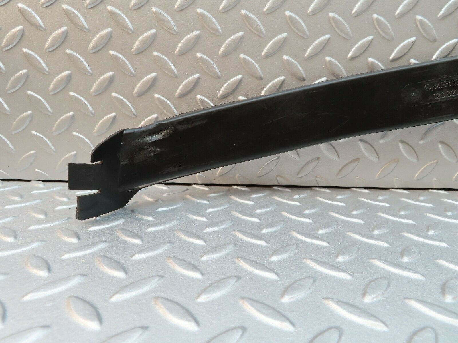 3778 Mercedes-Benz S123 200T Wagon Cable Cover Rear Left 1238210136