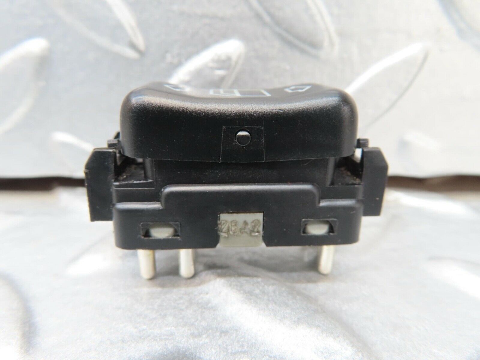16388 Mercedes-Benz W124 260E Front Left Electric Window Switch 1248208910